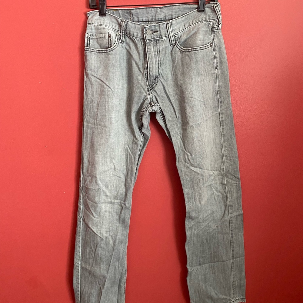 LEVIS 514 slim straight jeans